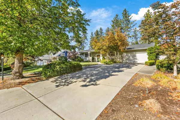 1021 E 26th Ave, Spokane, WA 99203