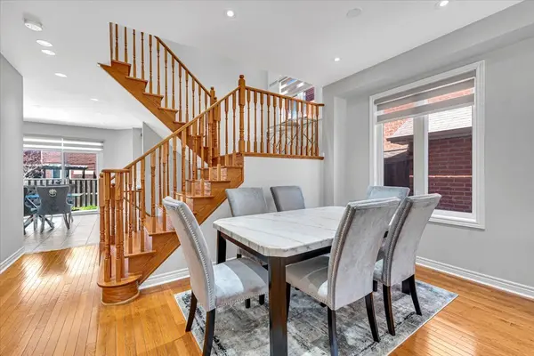 7 Accent CIR, Brampton, ON L7A 0L2