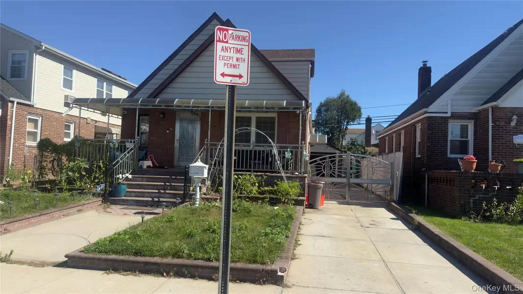 118 Sussex RD, Elmont, NY 11003