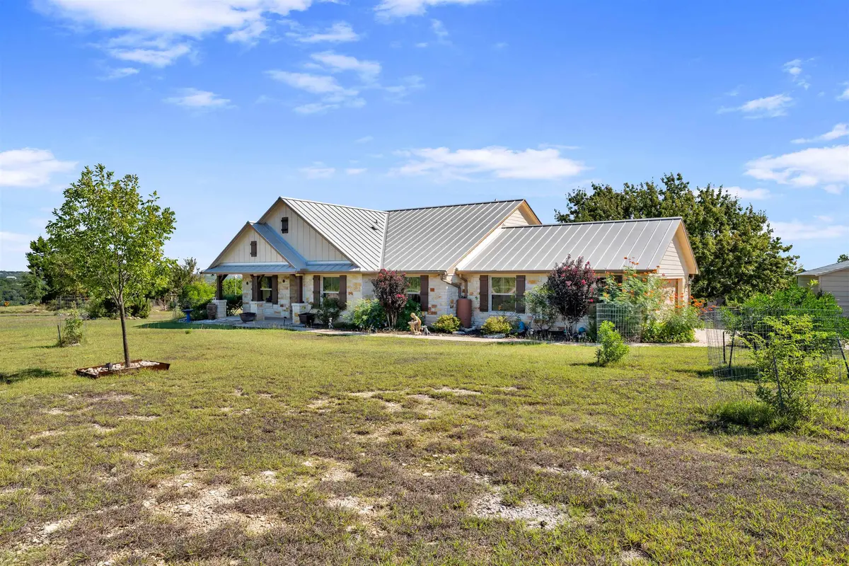 560 Saddle Ridge Dr, Bertram, TX 78605