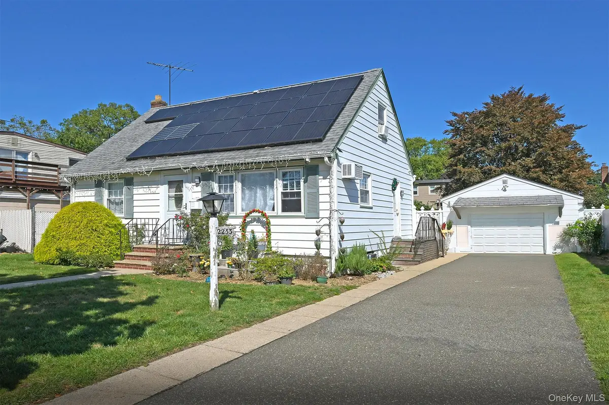 2233 6th ST, East Meadow, NY 11554