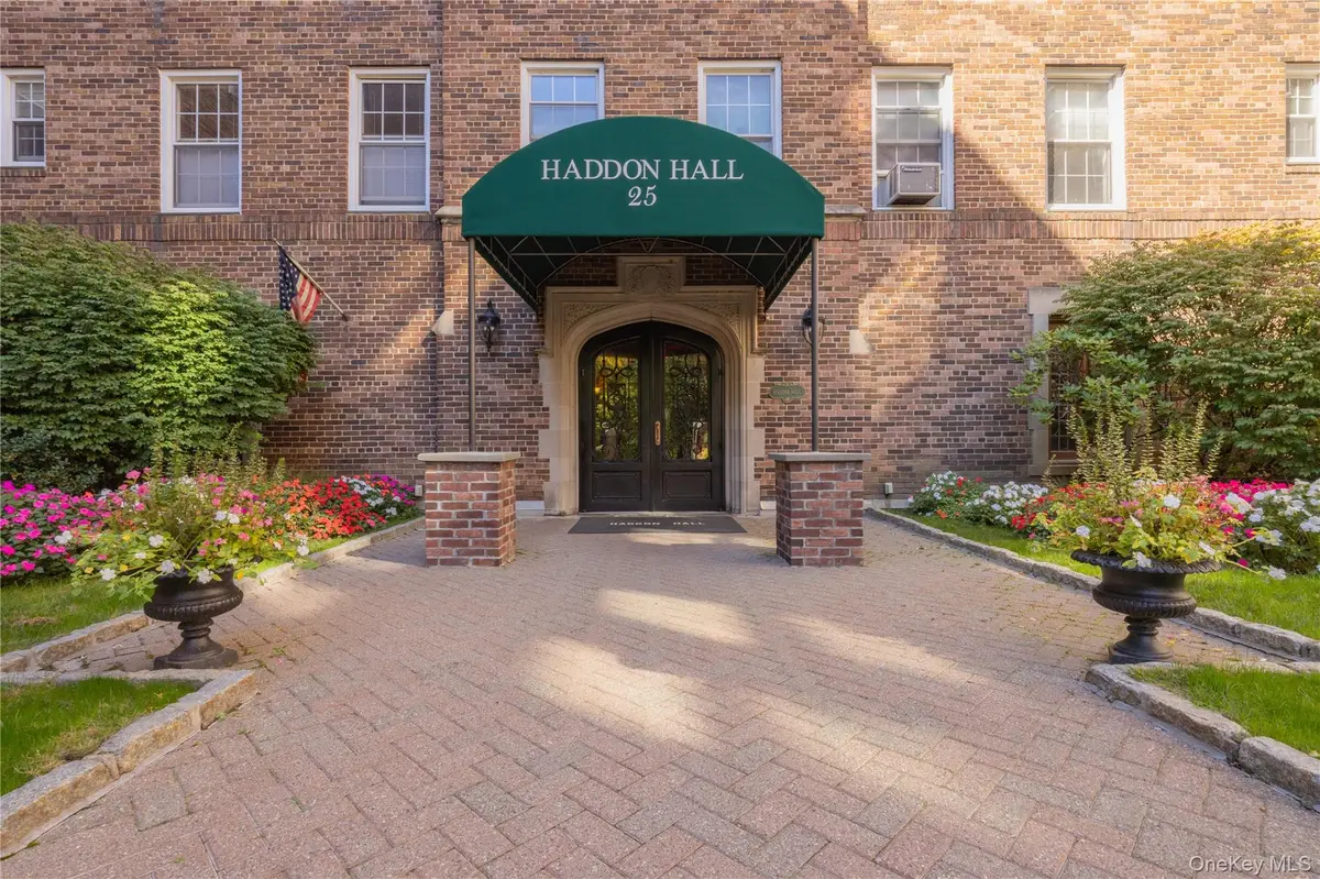25 Parkview AVE #2M, Bronxville, NY 10708