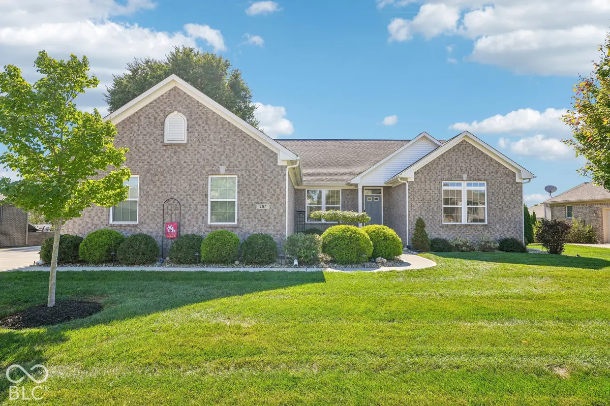 287 S Woodridge DR, Pittsboro, IN 46167