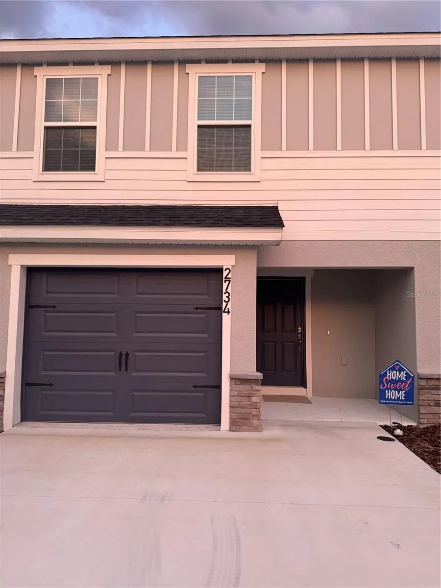 2734 IDYLL LAKE CIR, Plant City, FL 33566