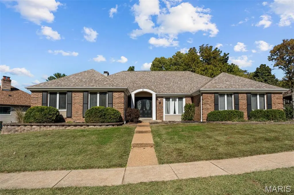 21 Meditation Way CT, St Louis, MO 63031