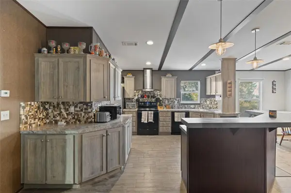 151 Brianna CIR, Johnson City, TX 78636