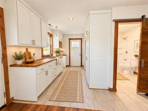 226 Cornell AVE, Bonner Springs, KS 66012