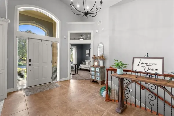 4324 SE Canter DR, Lee's Summit, MO 64082