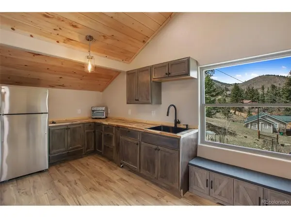 10580 Illinois, Green Mountain Falls, CO 80819