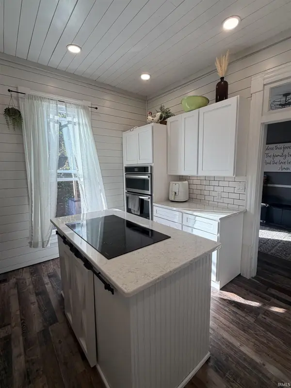 267 E Main ST, Bloomfield, IN 47424