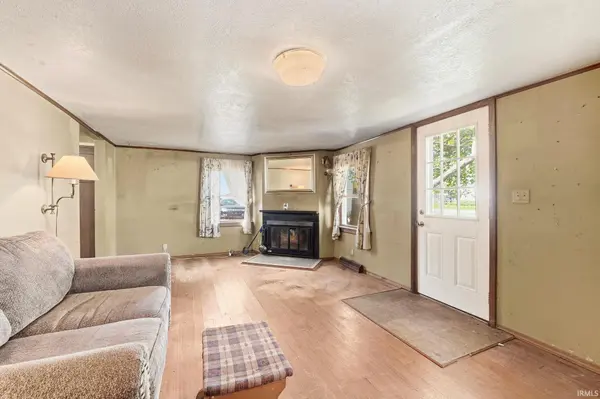 2223 Meyers DR, Huntertown, IN 46748