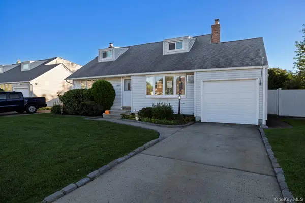 2066 Seaford AVE, Seaford, NY 11783