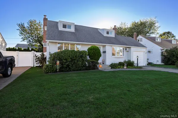 2066 Seaford AVE, Seaford, NY 11783