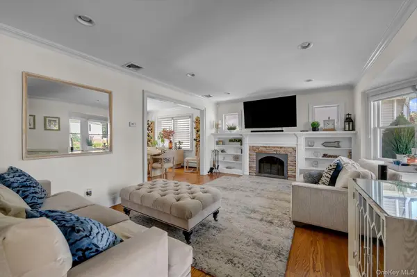 38 Newkirk AVE, East Rockaway, NY 11518