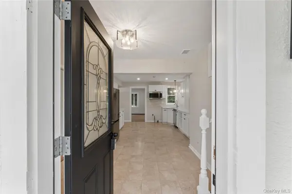 12 East PL, Tuxedo Park, NY 10987