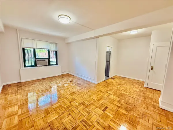 1562 Unionport RD #MD, Bronx, NY 10462