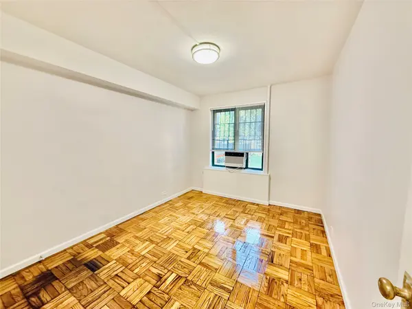 1562 Unionport RD #MD, Bronx, NY 10462
