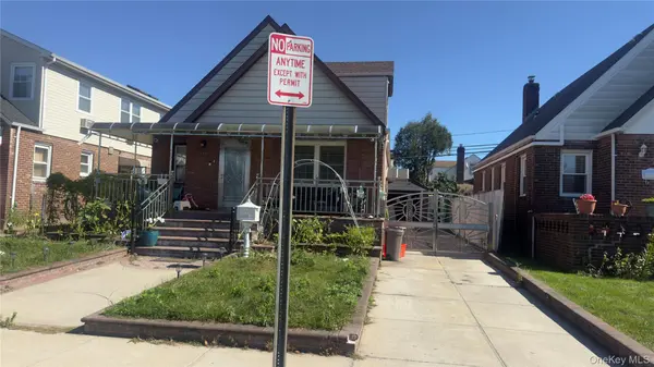 118 Sussex RD, Elmont, NY 11003