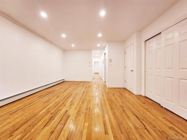 94-08 89 AVE #1st Fl, Woodhaven, NY 11421