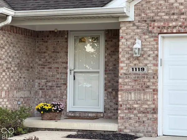 1119 Manchester DR, Brownsburg, IN 46112