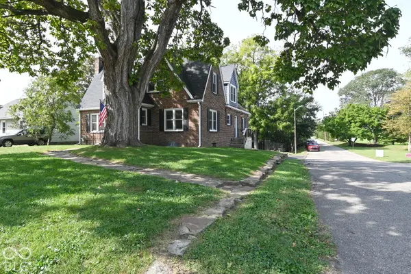 2212 Washington ST, Columbus, IN 47201