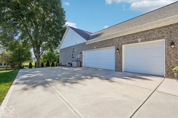 287 S Woodridge DR, Pittsboro, IN 46167