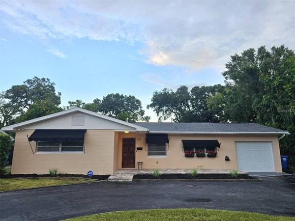829 68TH AVE S, St Petersburg, FL 33705
