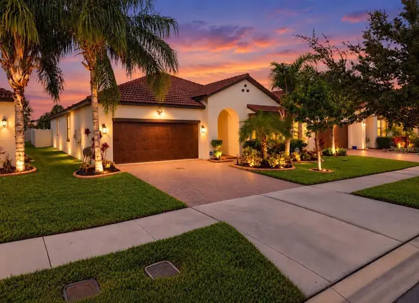 16835 WHISPER ELM ST, Wimauma, FL 33598