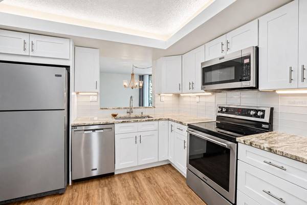 690 ISLAND WAY #606, Clearwater, FL 33767