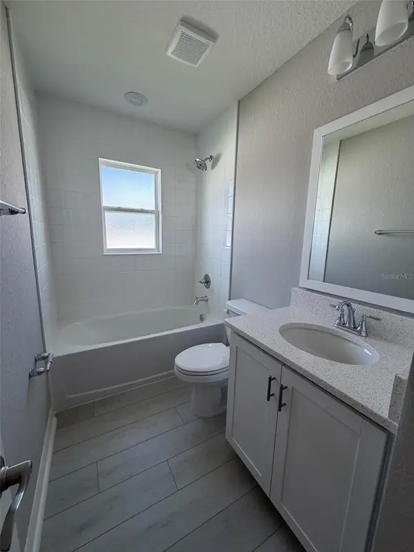 5820 27TH TER E, Palmetto, FL 34221