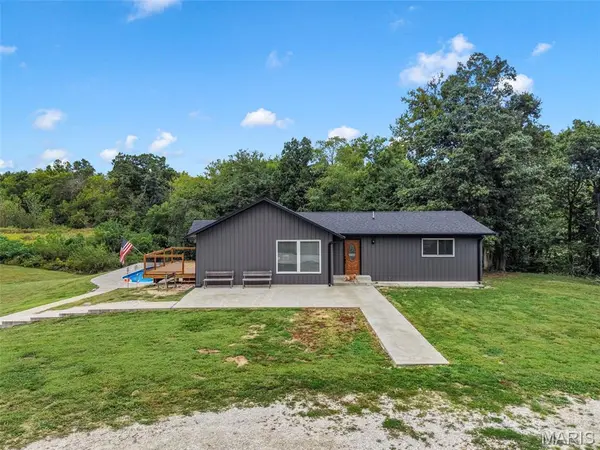 198 Evans LN, Elsberry, MO 63343