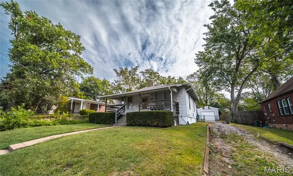 2446 Charlack AVE, Overland, MO 63114
