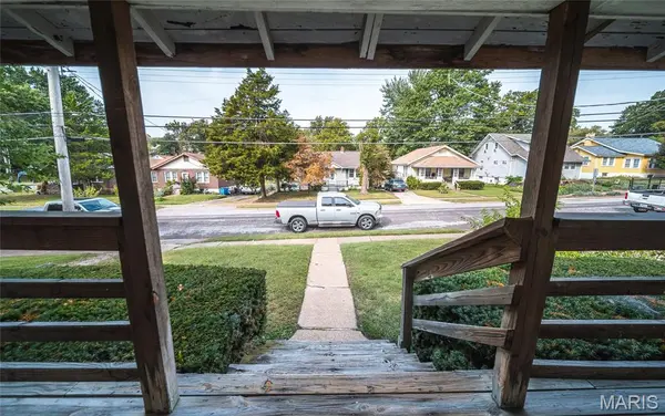 2446 Charlack AVE, Overland, MO 63114