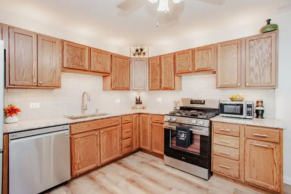 2106 Grouse LN, Rolling Meadows, IL 60008