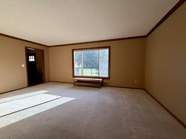5 Hidden Lake CT, Bloomington, IL 61704