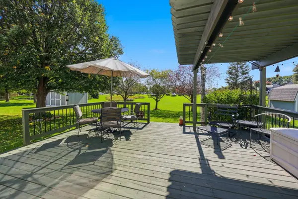 997 Village RD, Crystal Lake, IL 60014