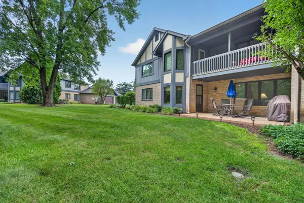 2752 Harbor DR, Joliet, IL 60431