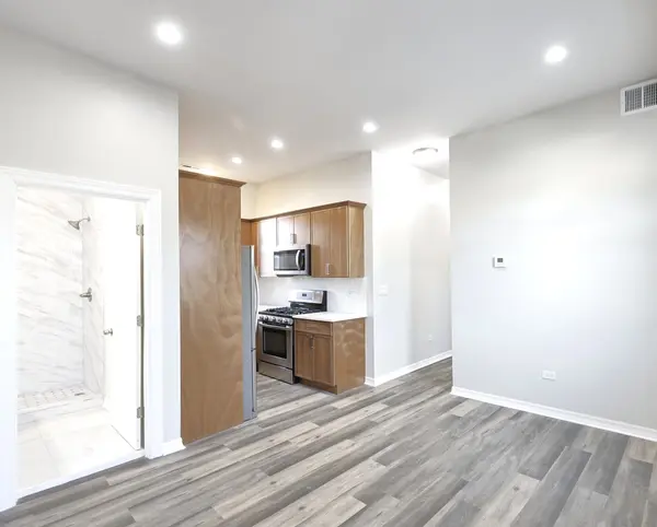 3621 S Winchester AVE #2R, Chicago, IL 60609