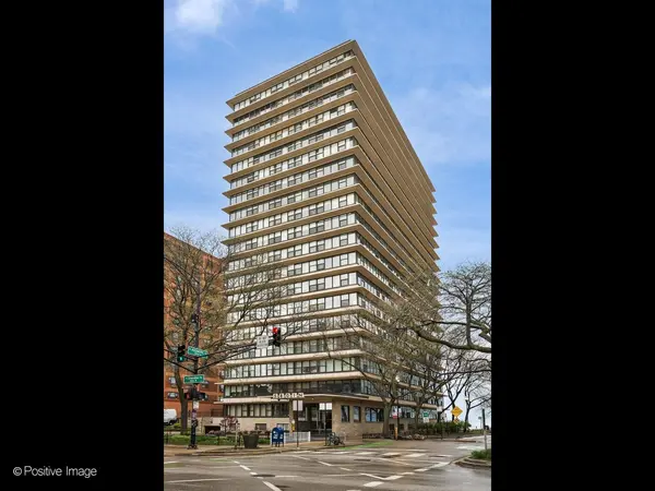 5801 N Sheridan RD #16B, Chicago, IL 60660