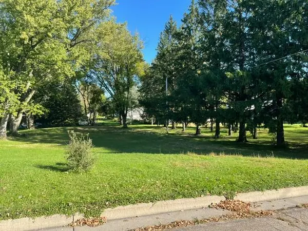 1000 24th AVE SW, Austin, MN 55912