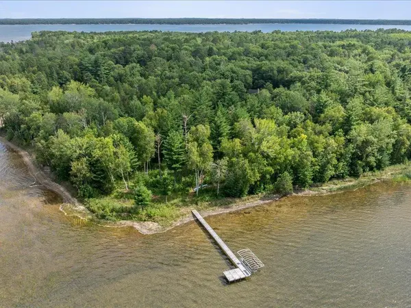 9800 Trails End RD, Pequot Lakes, MN 56472