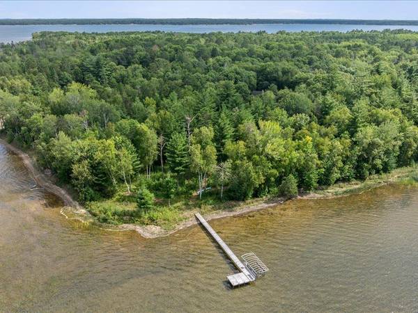 9800 Trails End RD, Pequot Lakes, MN 56472
