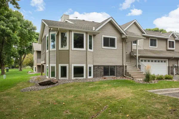 9344 Loch Lomond LN, Brooklyn Park, MN 55443