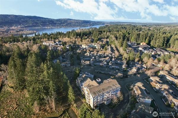 22535 SE Highland CIR #302, Issaquah, WA 98029
