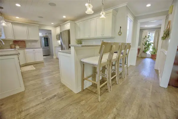 4008 Creekwood, Edmond, OK 73025