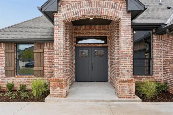 2132 Santa Monica ST, Edmond, OK 73034