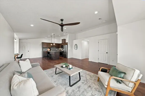 6209 Panther Lane, Pasco, WA 99301