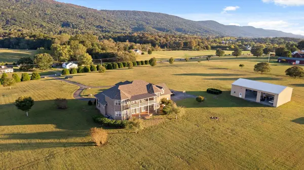 8299 E Valley Road, Dunlap, TN 37327