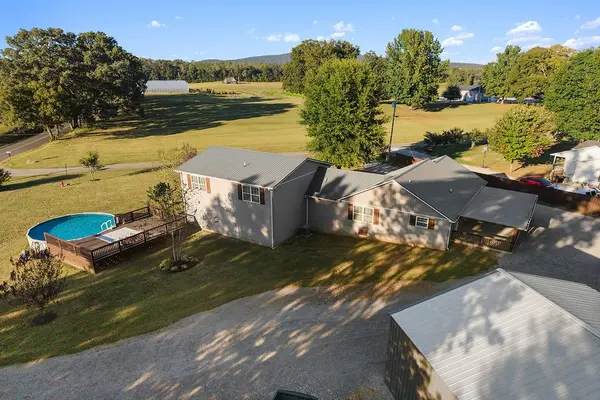 32 McGee Rd, Mcminnville, TN 37110