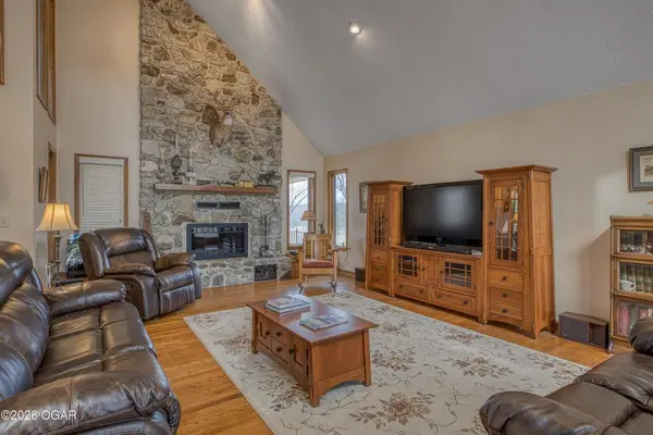 11634 Desoto LN, Neosho, MO 64850
